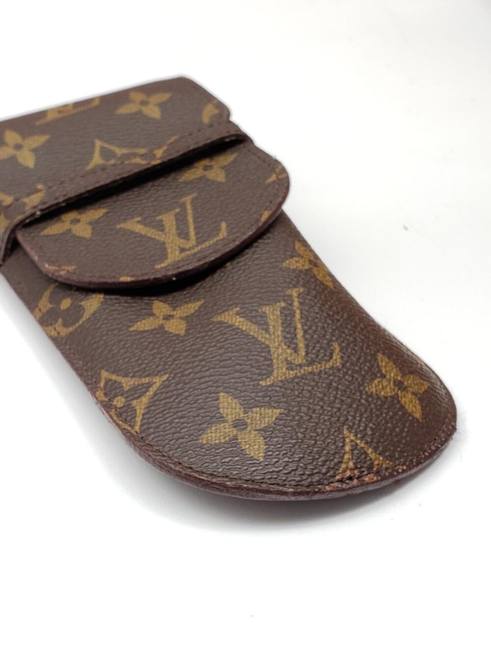 Authentic Louis Vuitton Monogram Glasses Case | Compact & Stylish - Picture 6 of 12